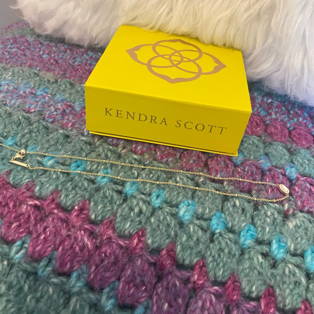 Kendra Scott Mother of Pearl Gold Necklace